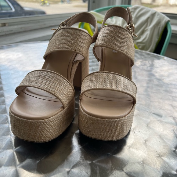 Steve Madden Stylish Tan Valory Platform Sandals — 9.5 Natural Raffia - Picture 5 of 11